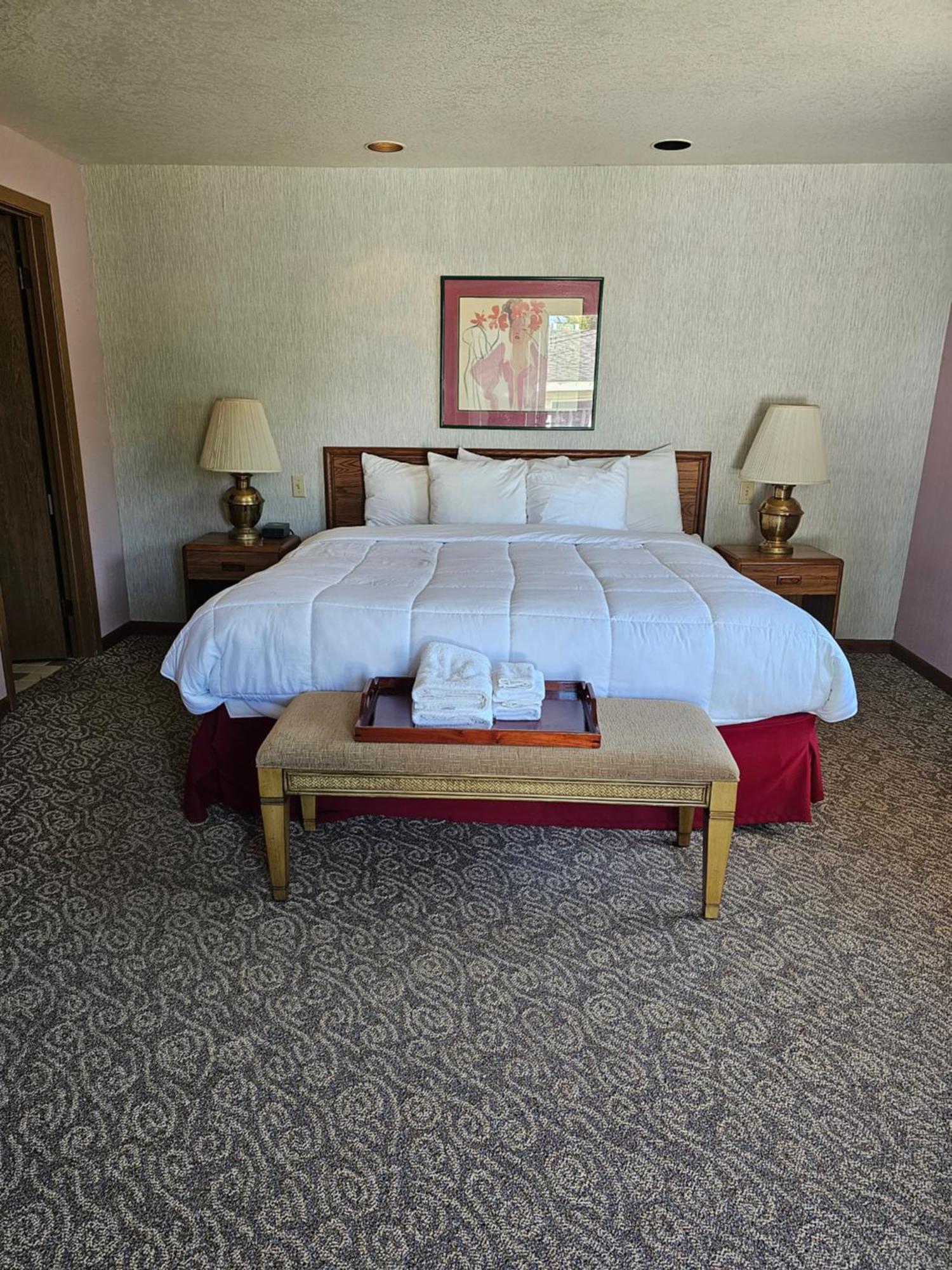 Travelodge By Wyndham Mackinaw City Exterior foto