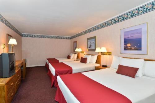 Travelodge By Wyndham Mackinaw City Quarto foto